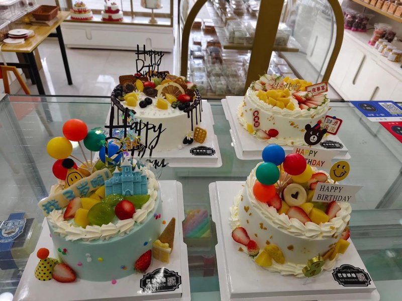 南京西饼店：传统与时尚的美味碰撞